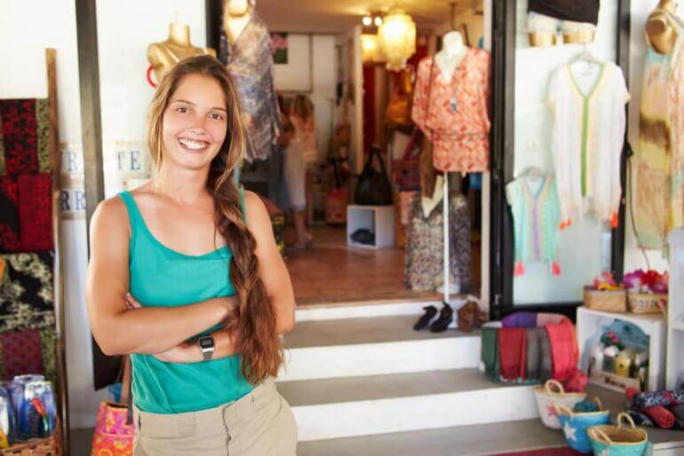 Mulai Bisnis Sendiri: Dari Garasi Menjadi Gudang Produksi