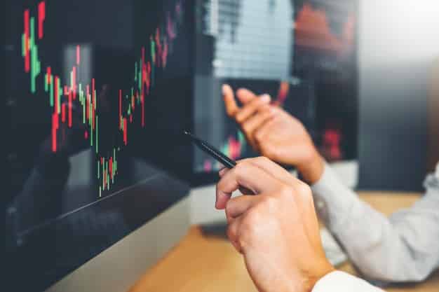 perbedaan trading dan investasi