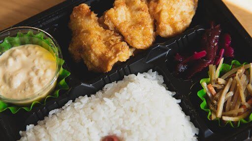 Cara Membuat Foto Produk yang Menarik untuk Bisnis Rice Box