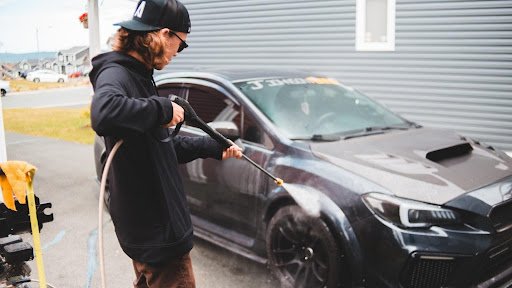 Strategi Melipatgandakan Omset Bisnis Cuci Mobil