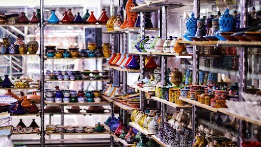 Faktor Penting Pemilihan Lokasi untuk Perluas Bisnis Oleh-Oleh